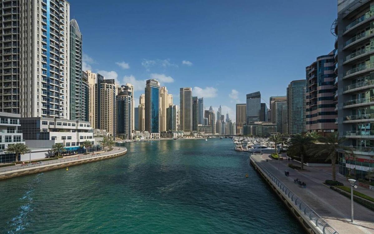 Apartemen One Bed At A Great Location In Marina Dubai