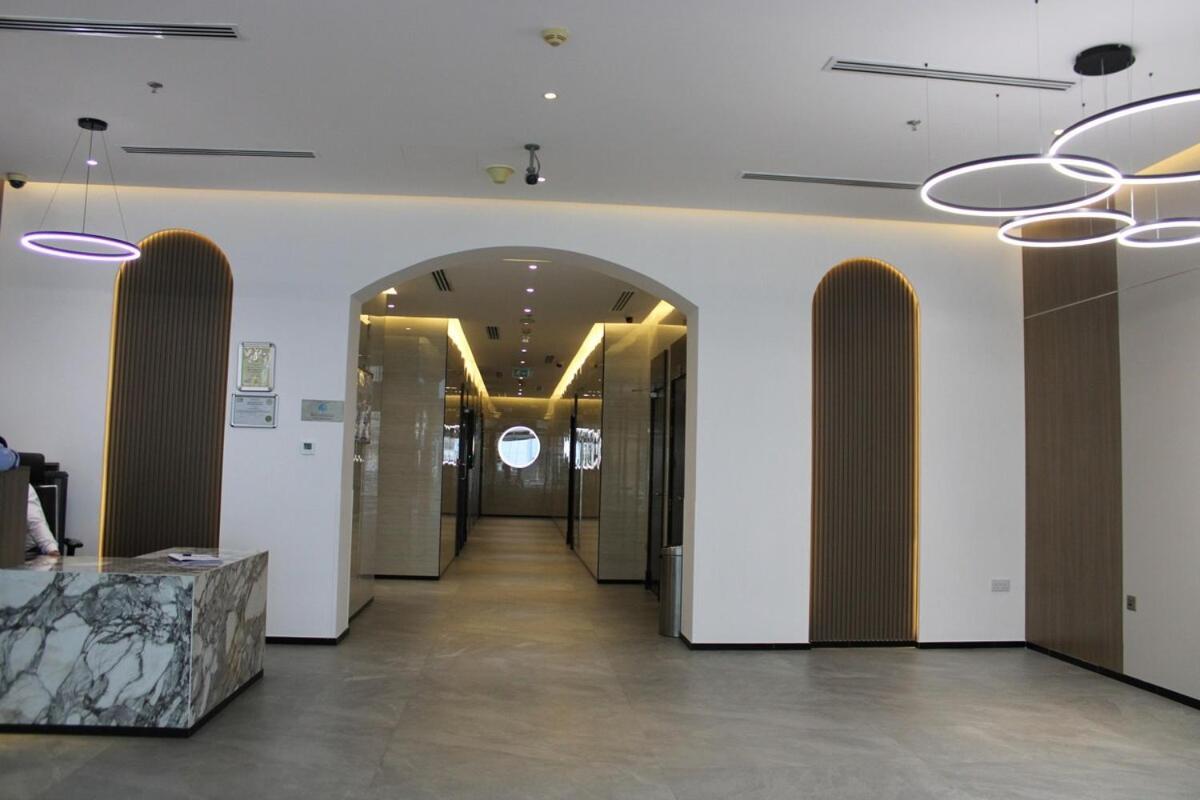 One Bed At A Great Location In Marina Apartemen *