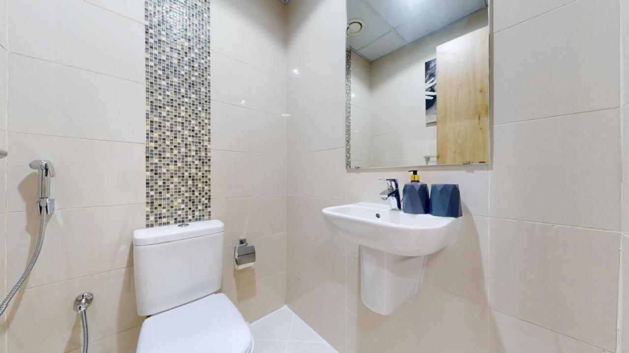 Continental Tower - One Bedroom With Marina View Appartement *