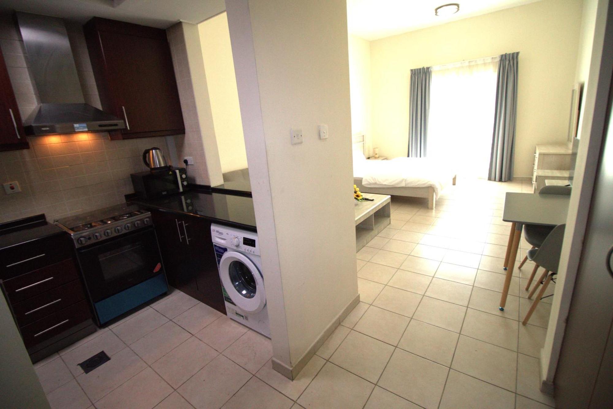 Druvya Homes, Bld Dg079, Street No,3 Discovery Gardens, Close To The Gardens Metro 3 Minutes Walkable * Dubaï
