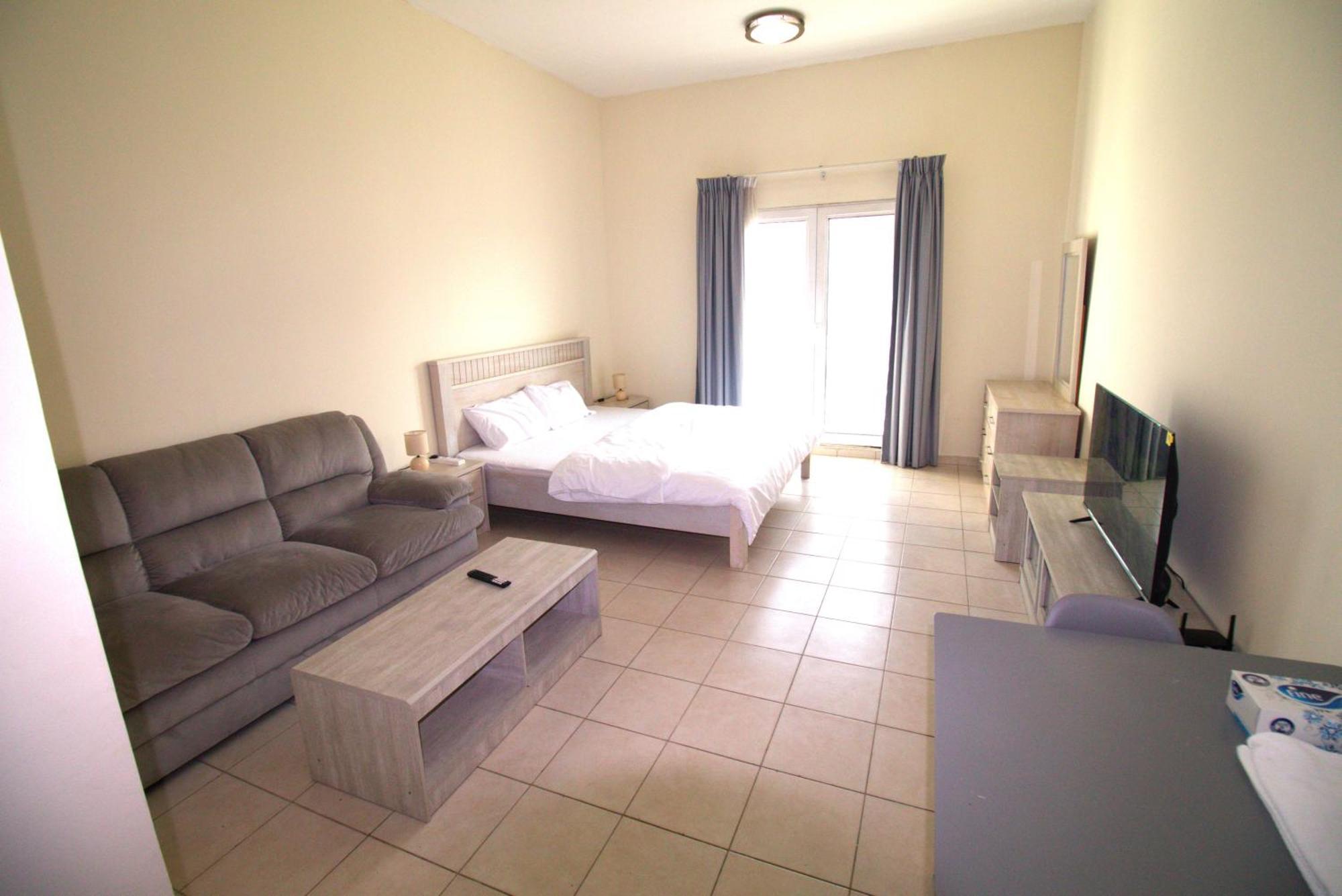 Apartamento Druvya Homes, Bld Dg079, Street No,3 Discovery Gardens, Close To The Gardens Metro 3 Minutes Walkable