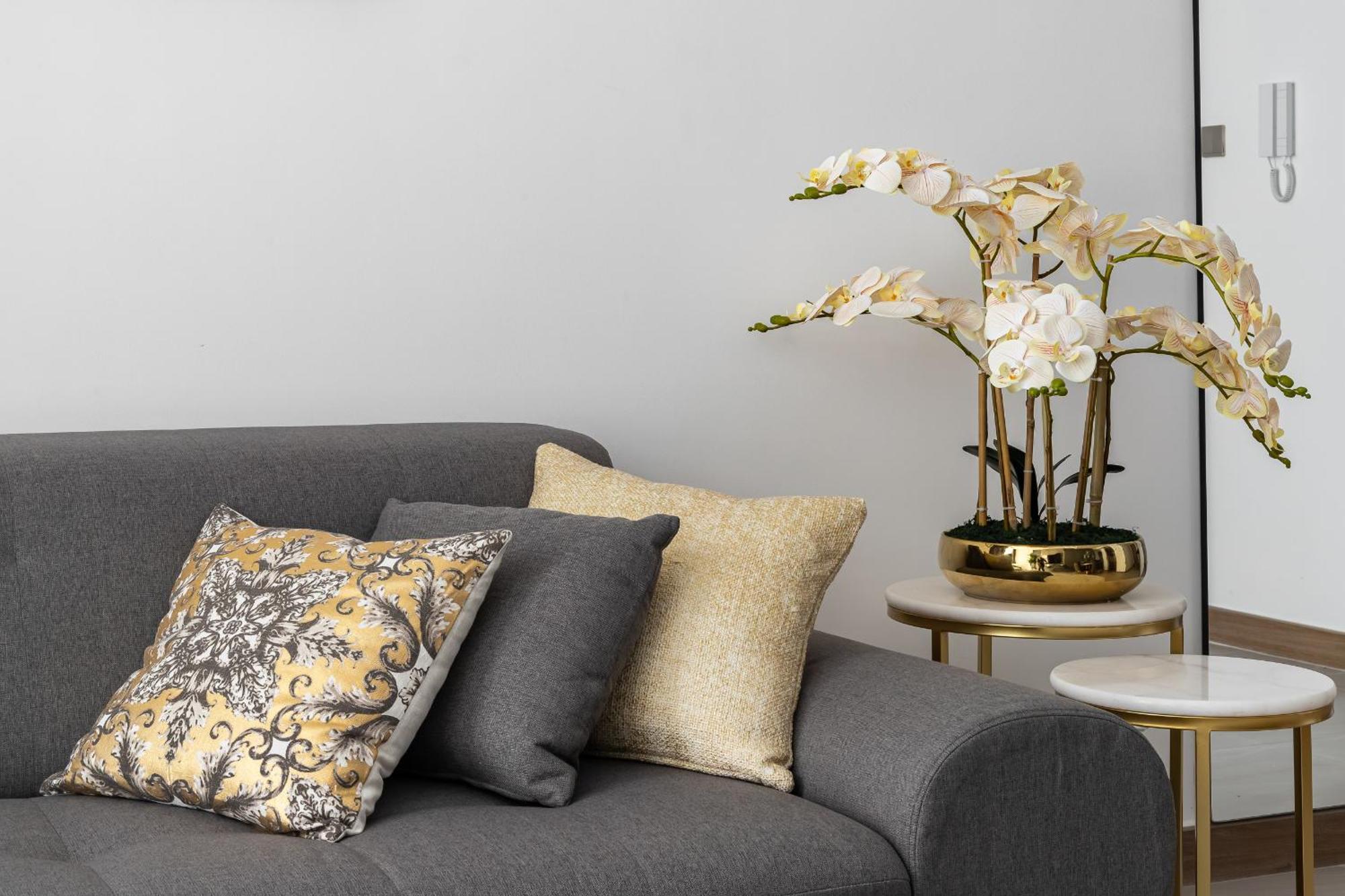 Simply Comfort In Missoni Floor With Sea, Canal And Burj Khalifa Views Apartemen Dubai