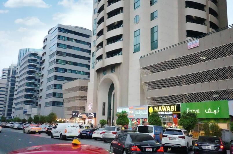 Adventurers Partition In Barsha Heights Privat bolig