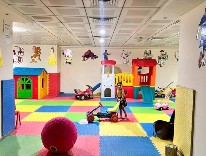 Privat bolig Adventurers Partition In Barsha Heights Dubai
