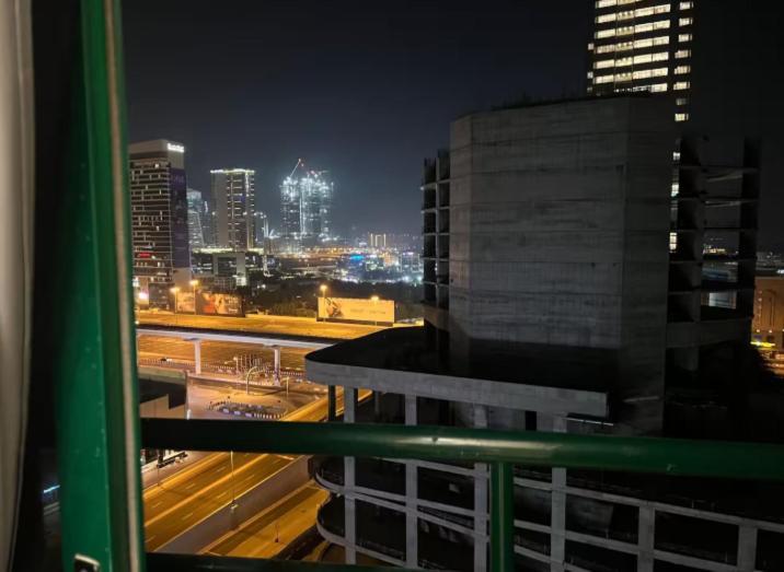 Adventurers Partition In Barsha Heights Privat bolig