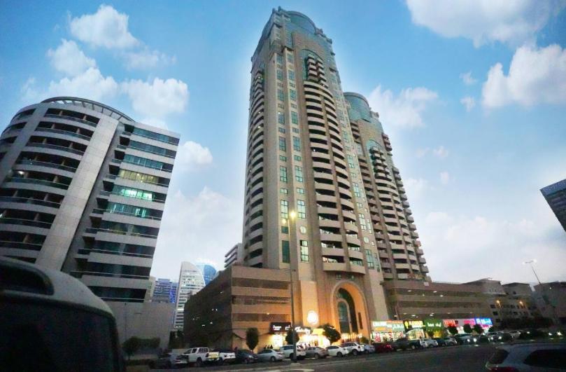 Adventurers Partition In Barsha Heights Privat bolig Dubai