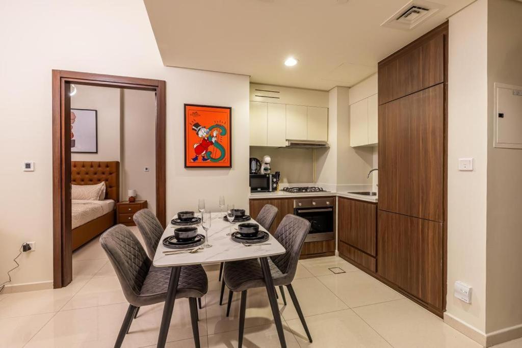 Stylish 2 Bedroom In Business Bay