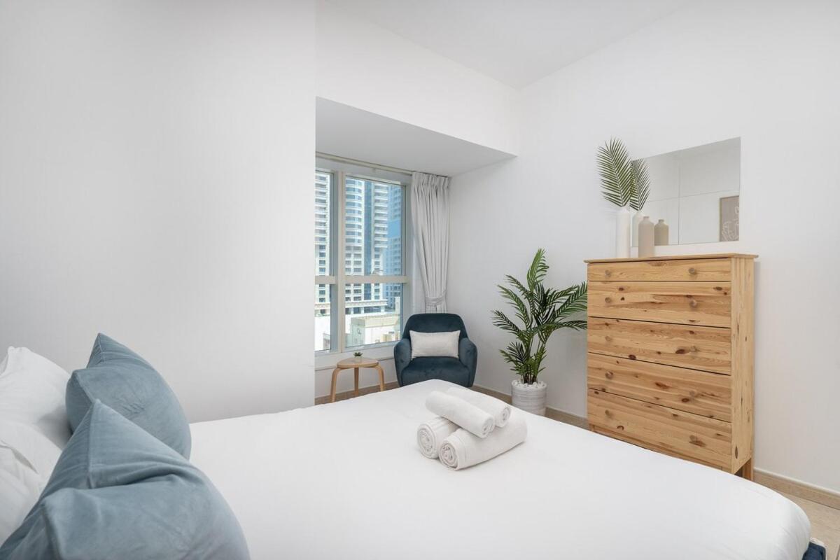 Cozy 2-bedroom Near Beaches At Elite Residences Marina Dubái