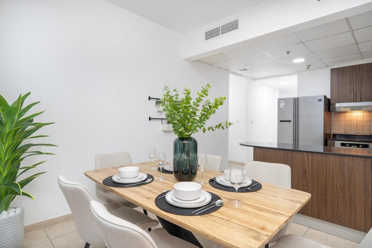 Cozy 2-bedroom Near Beaches At Elite Residences Marina