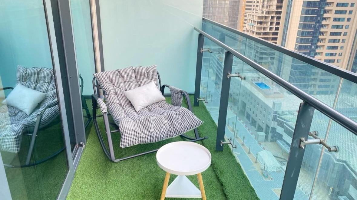 Chic 1 Bhk In Downtown Dubaï