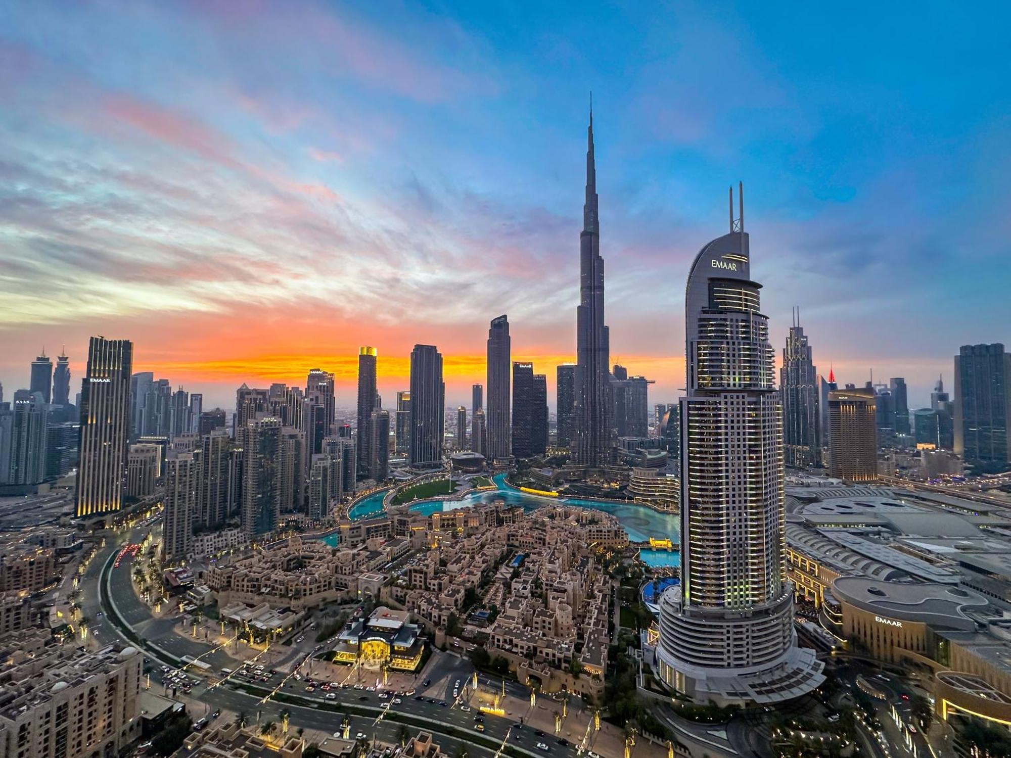 View In And Burj Khalifa View - 2 Bedroom - 3 Beds Appartement *
