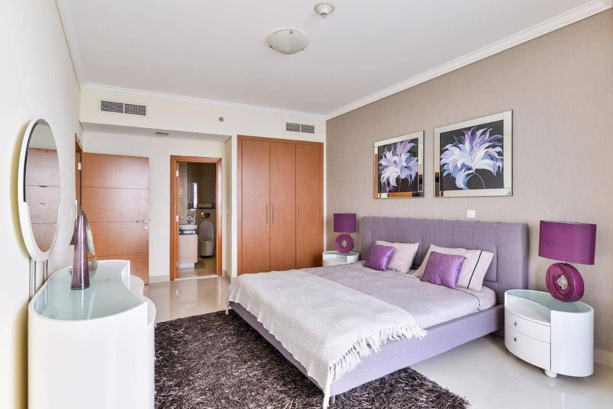 Luxury Sea View Apartment Dubai