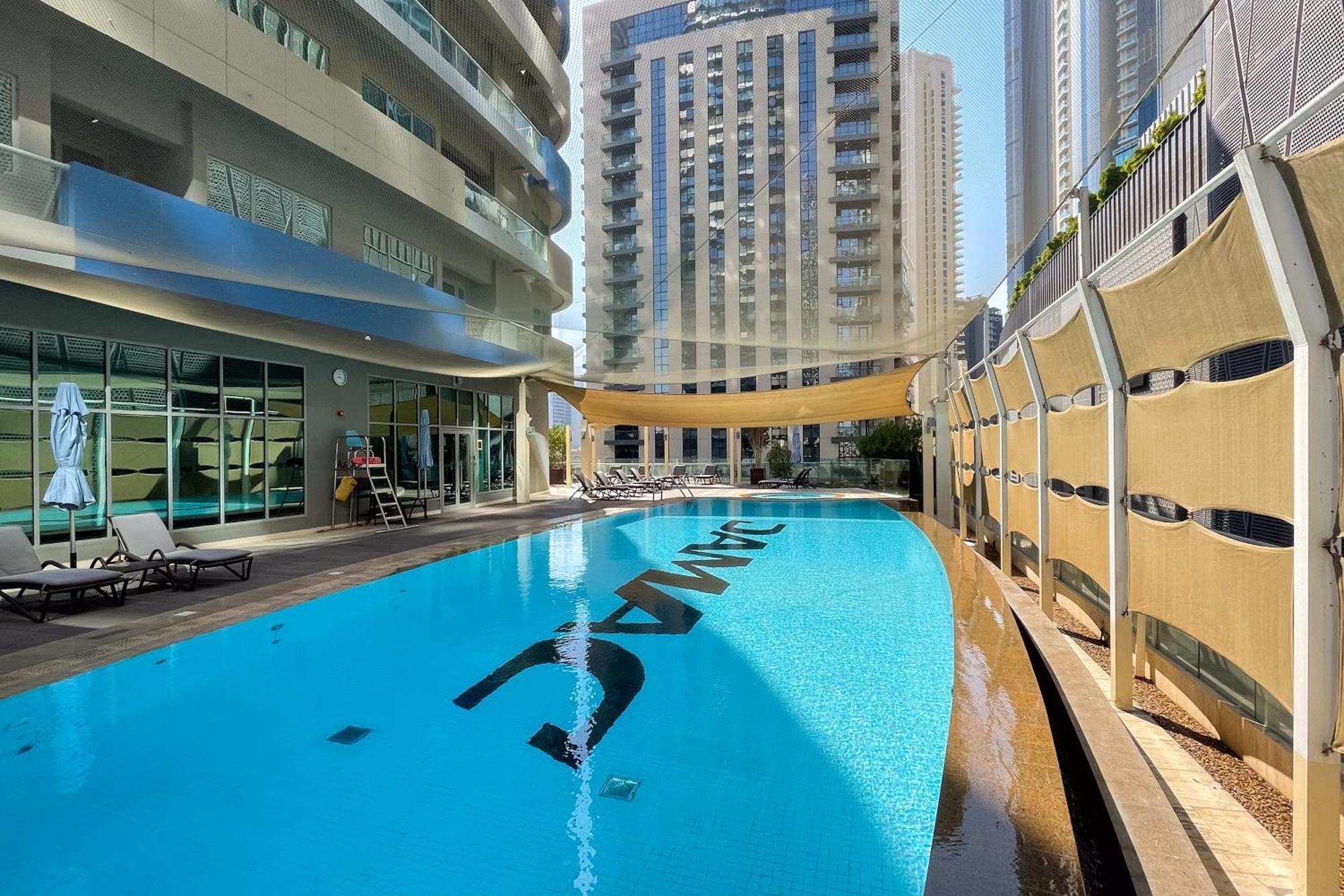 Appartement Fancy 3 Bedroom Right Next To Mall With Burj View In Downtown Dubaï