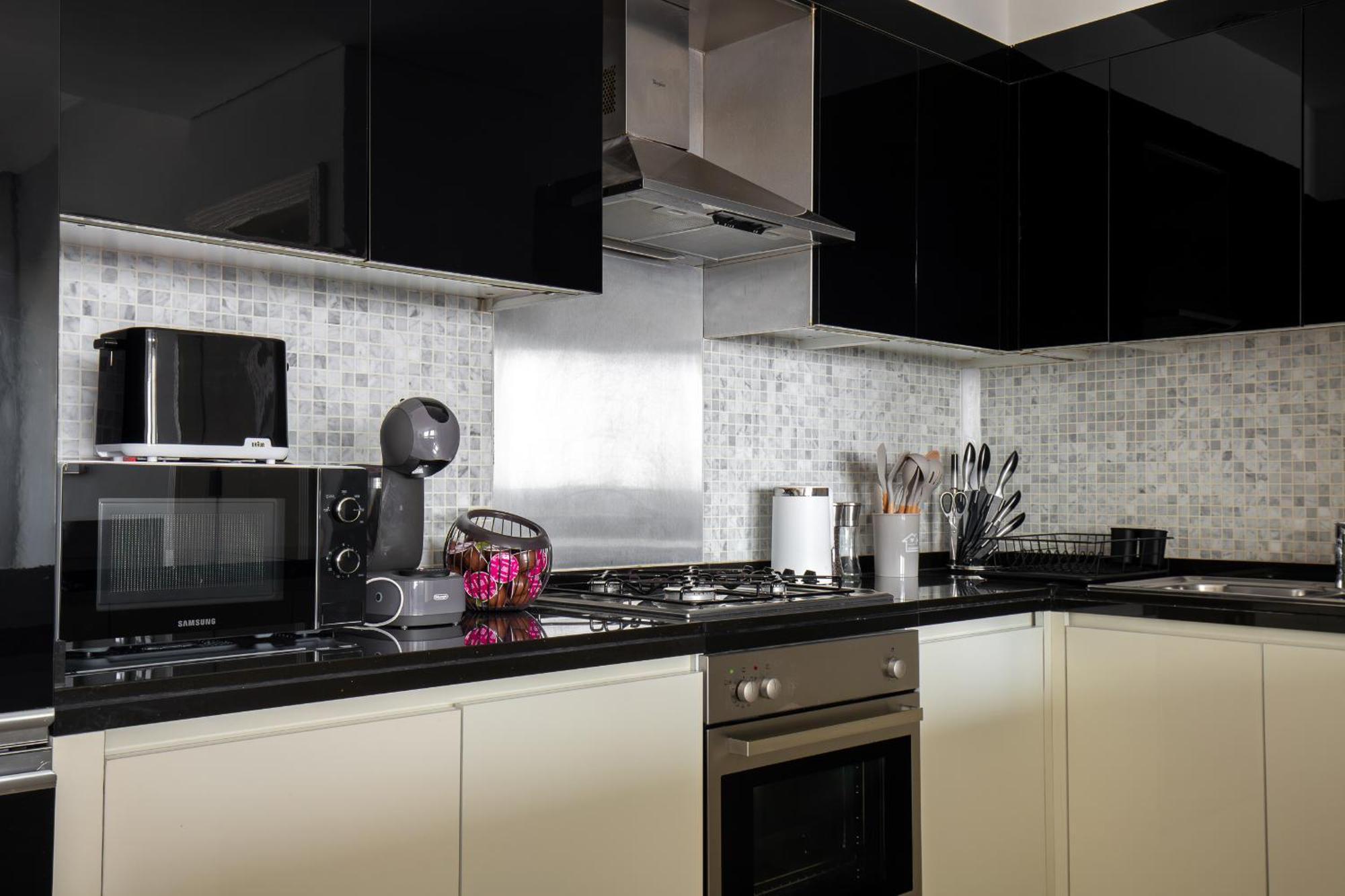 Fancy 3 Bedroom Right Next To Mall With Burj View In Downtown Appartement *