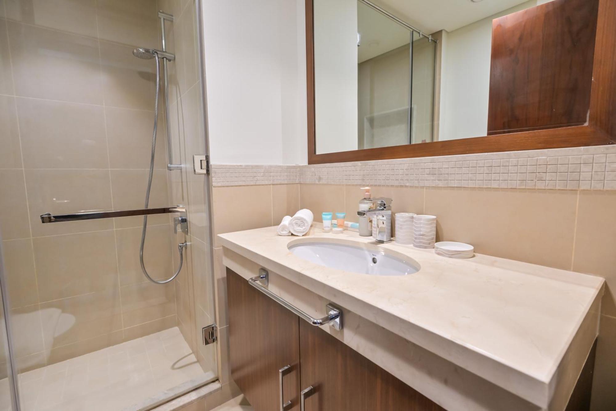 Burj Vista 2br Luxurious Wdirect Access To Mall Appartement