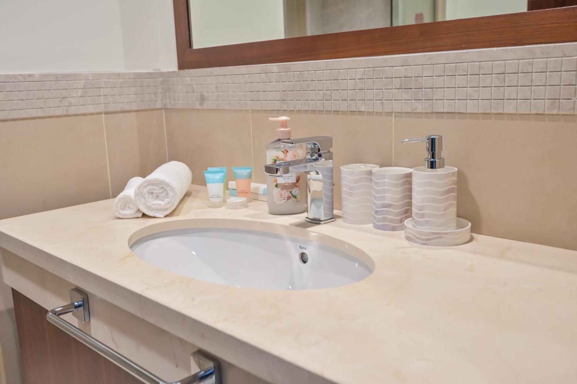 Burj Vista 2br Luxurious Wdirect Access To Mall *