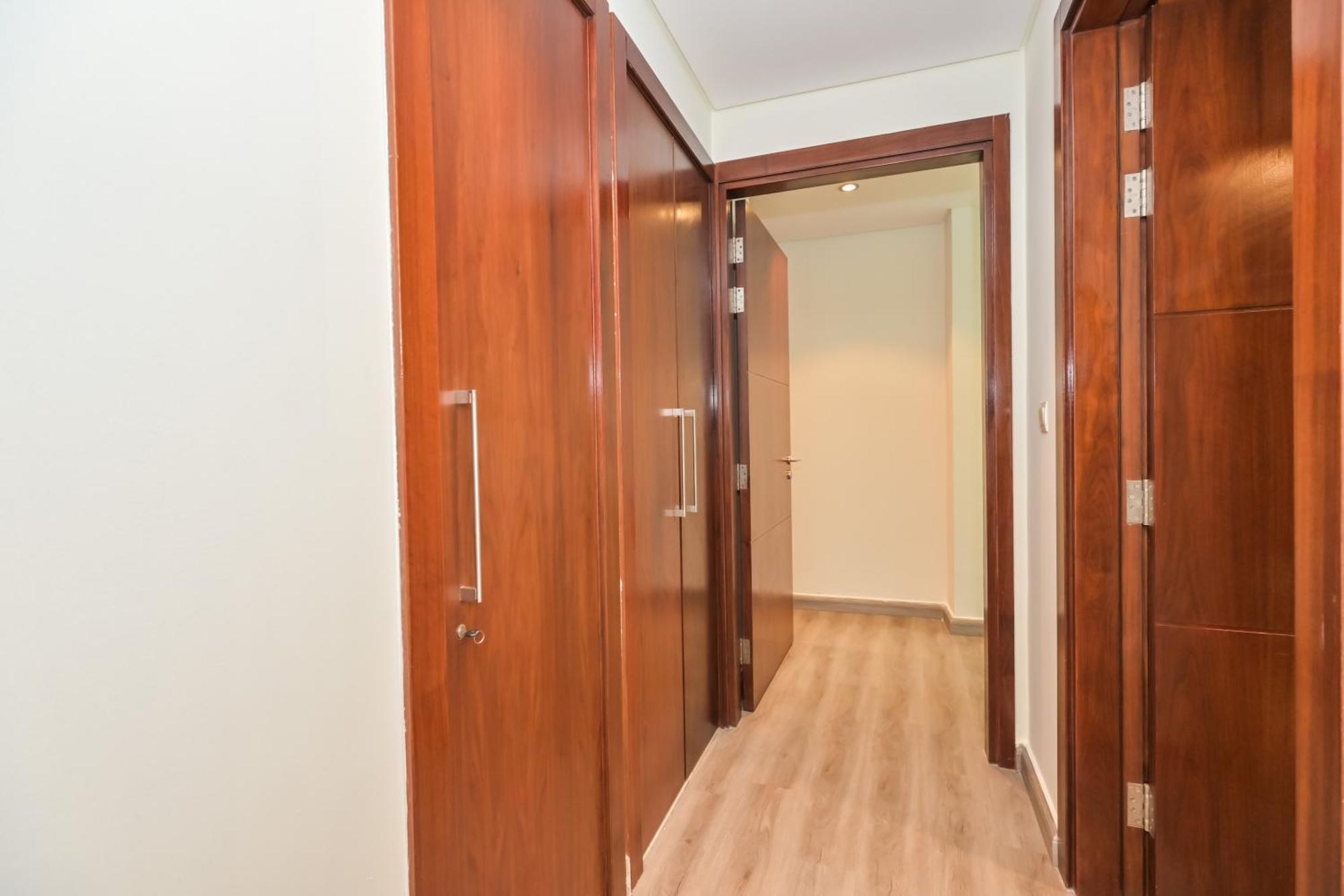 Burj Vista 2br Luxurious Wdirect Access To Mall Appartement