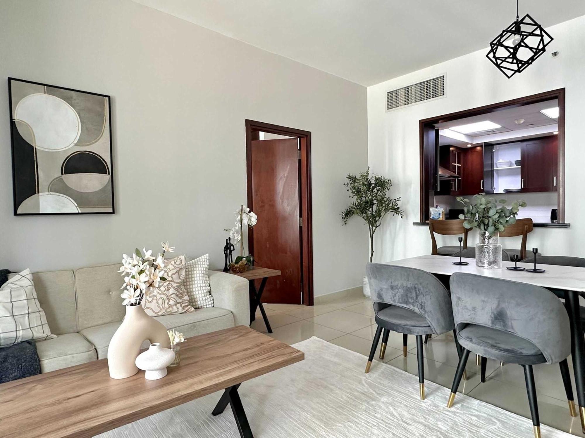 Silkhaus 1br Downtown Heart In Emaar Tower Dubái