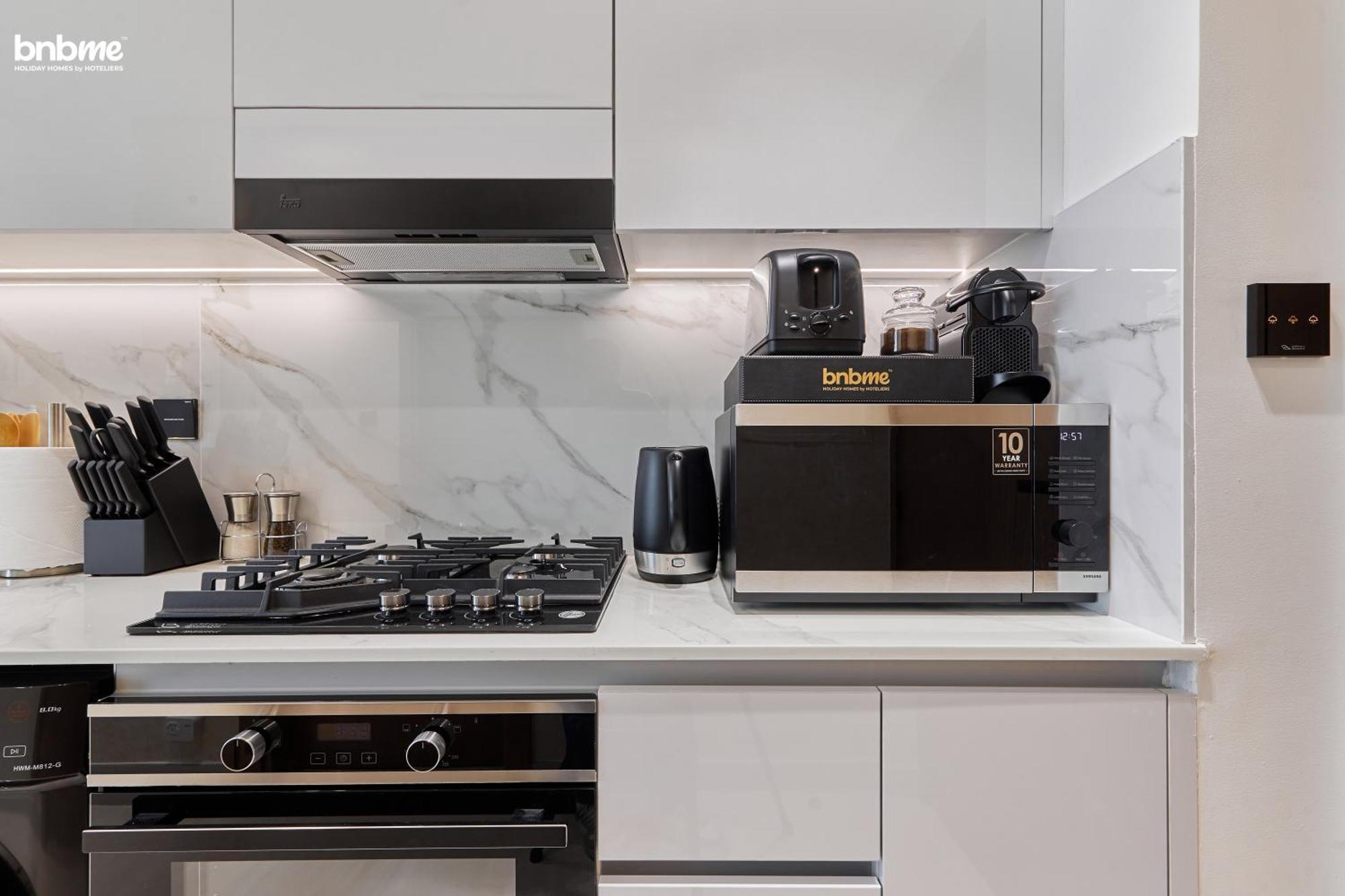 Bnbmehomes - Binghatti Lavender Appartement *