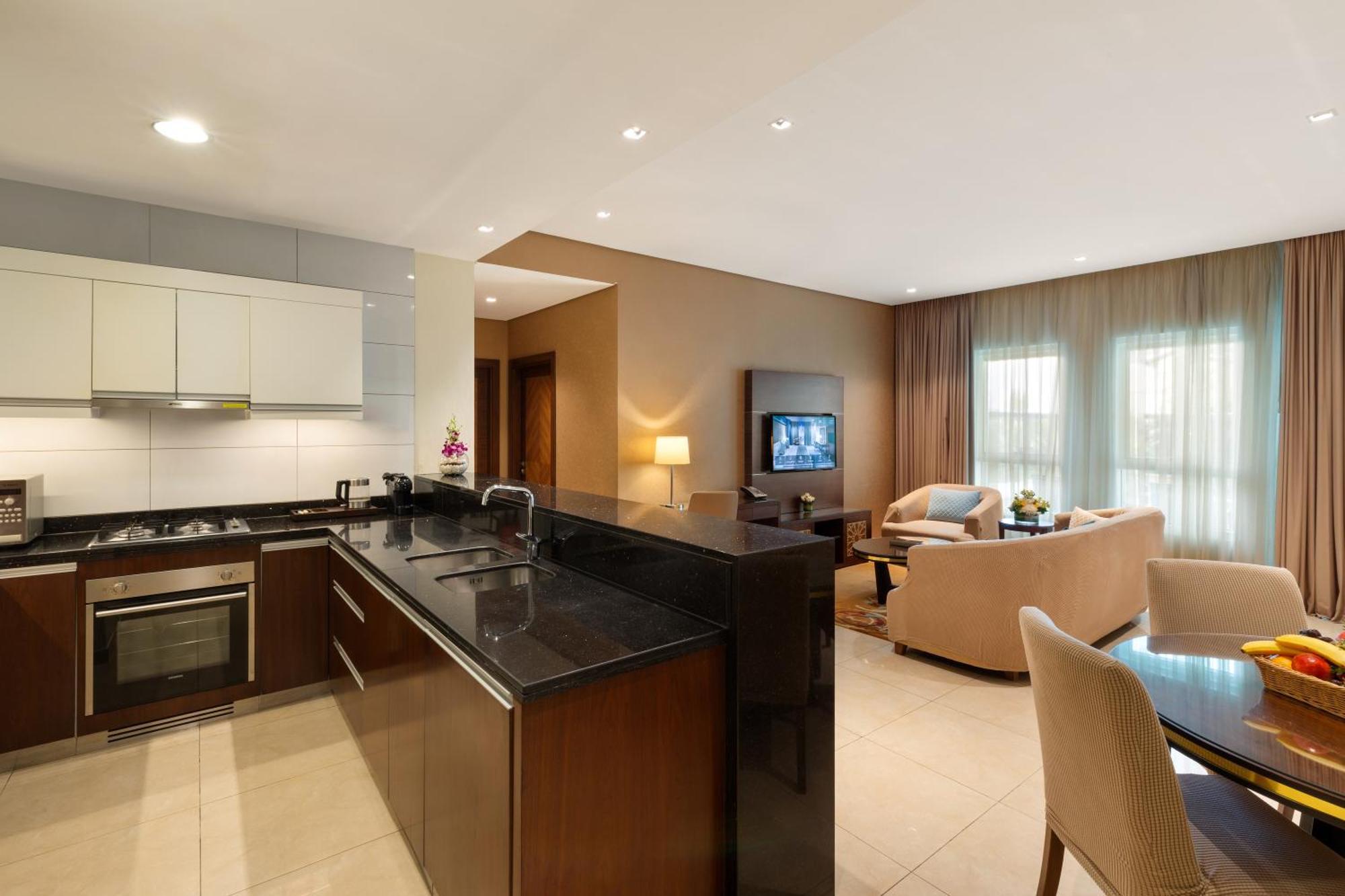 Royal Continental Business Bay - Deluxe 5* Dubaï