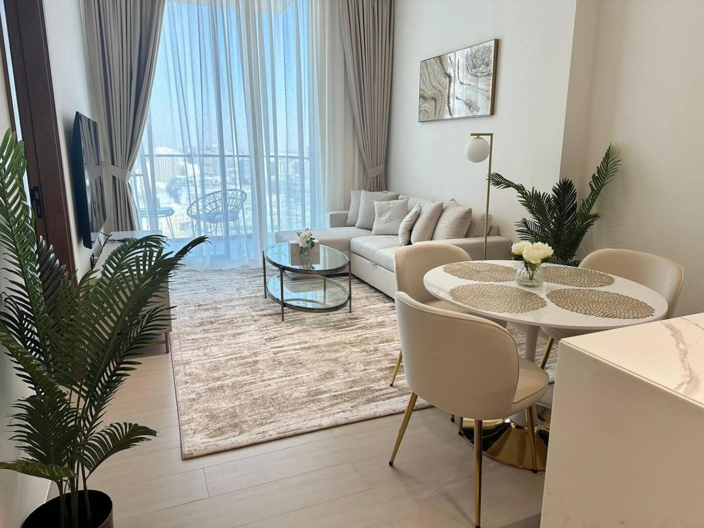 Elegant Urban 1 Bedroom In Jvc *