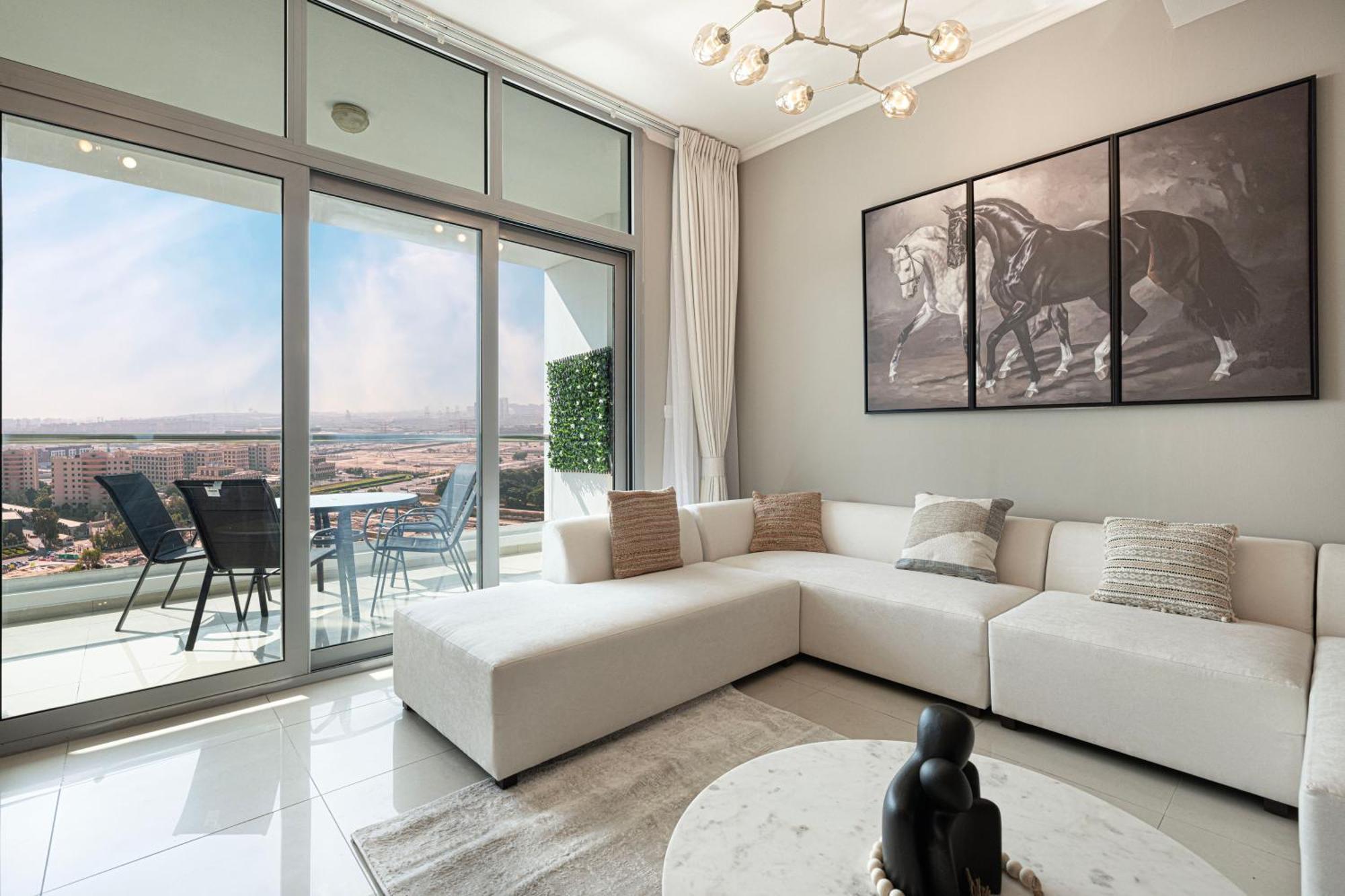 Cozy Urban 2br In Dec Tower Marina Dubaï