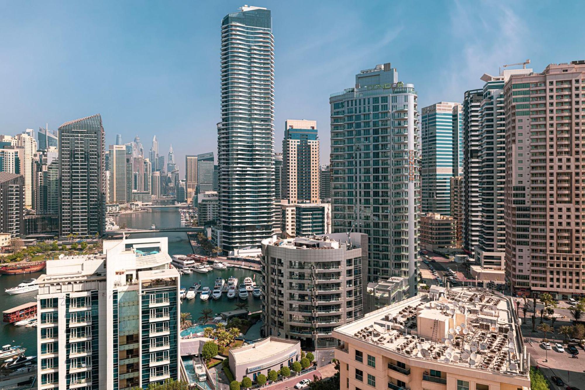 Cozy Urban 2br In Dec Tower Marina Appartement Dubaï