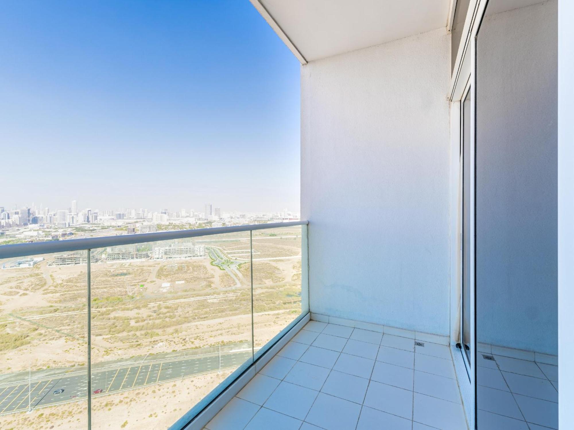 Apartamento Cozy In Damac Hills - Modern Comfort With Premium Amenities, Managed By Think Realty Dubái