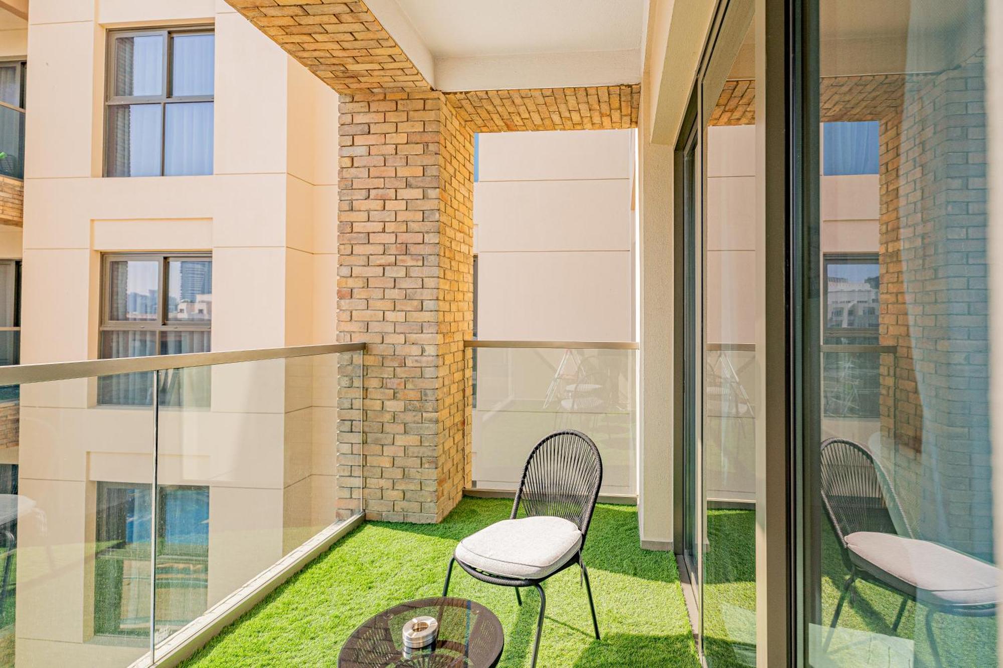 Escape 24 Luxury 1br Eleganz By Danube Jvc Apartment Dubai