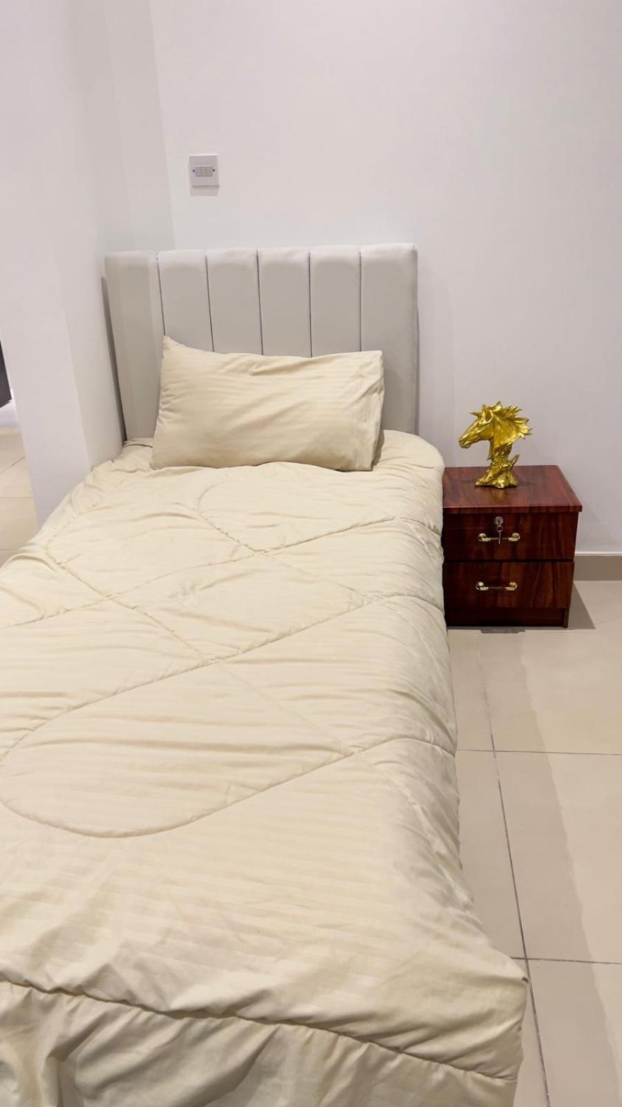 Amiqa Homes Dip 1 * Dubái