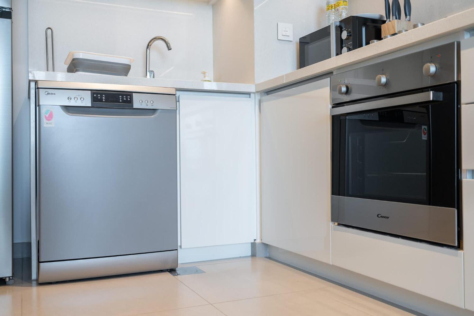 Modern 1-bedroom Perfect For Family In Downtown With Skyline Views Dubaï