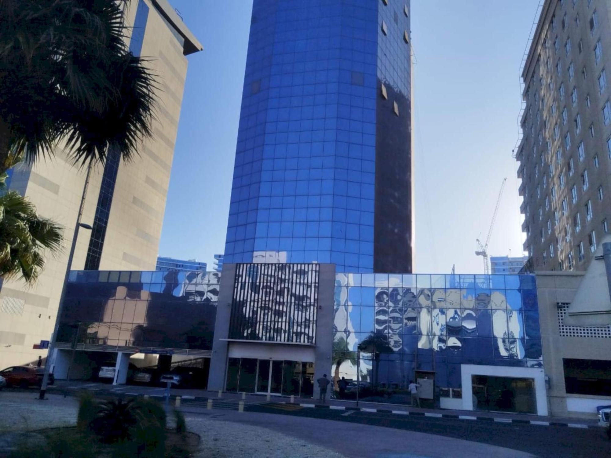 Sunday Luxury Creek Premier Dubaï