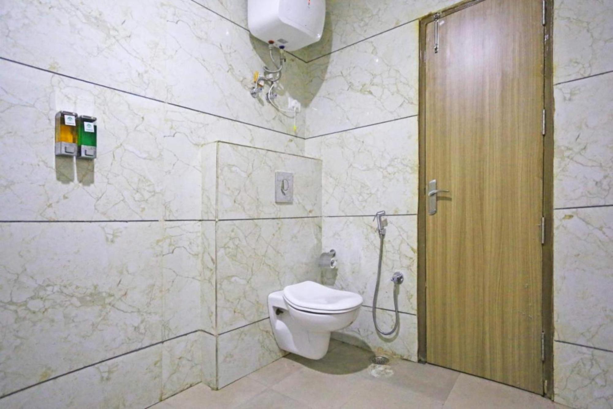 Sunday Luxury Creek Premier Hotel 4*