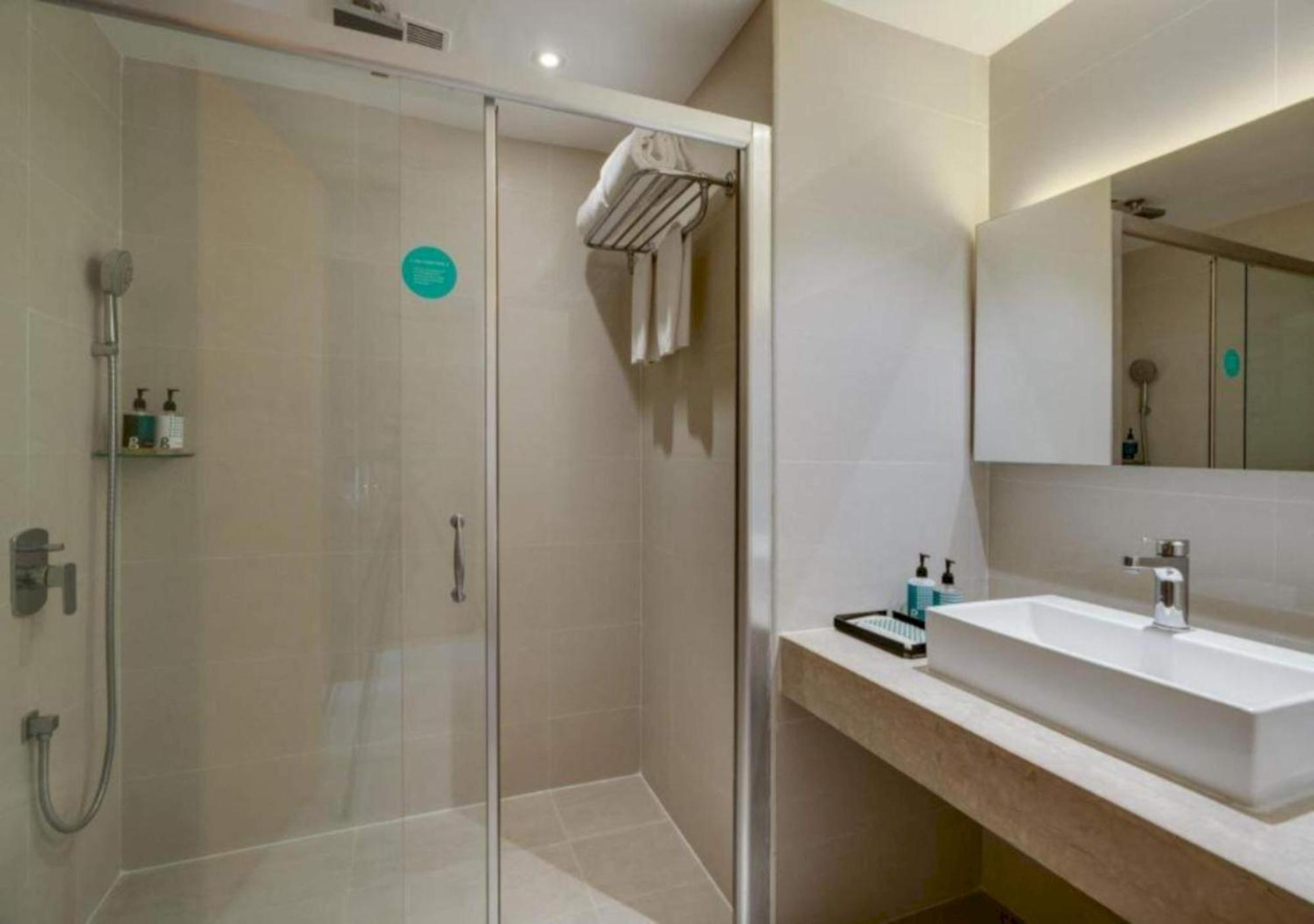 Sunday Luxury Creek Premier Dubaï