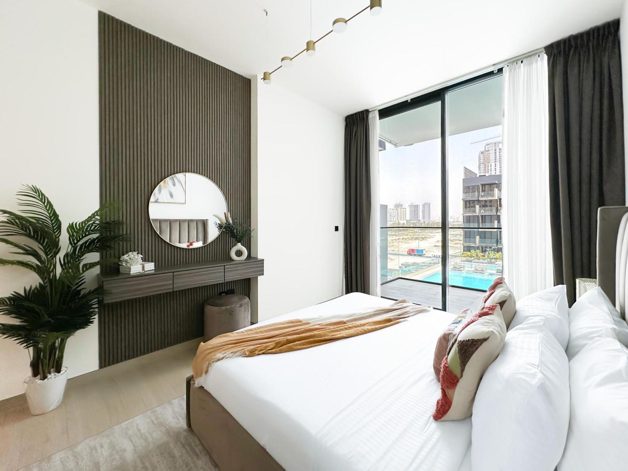 Trophy Array Of Sunshine W Pool View In Heart Of Jvc * Dubaï