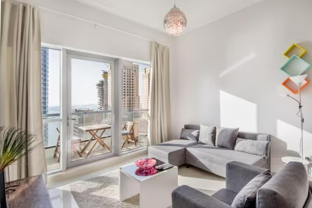 Appartement Homey 1-bedroom With Balcony Views In Marina *