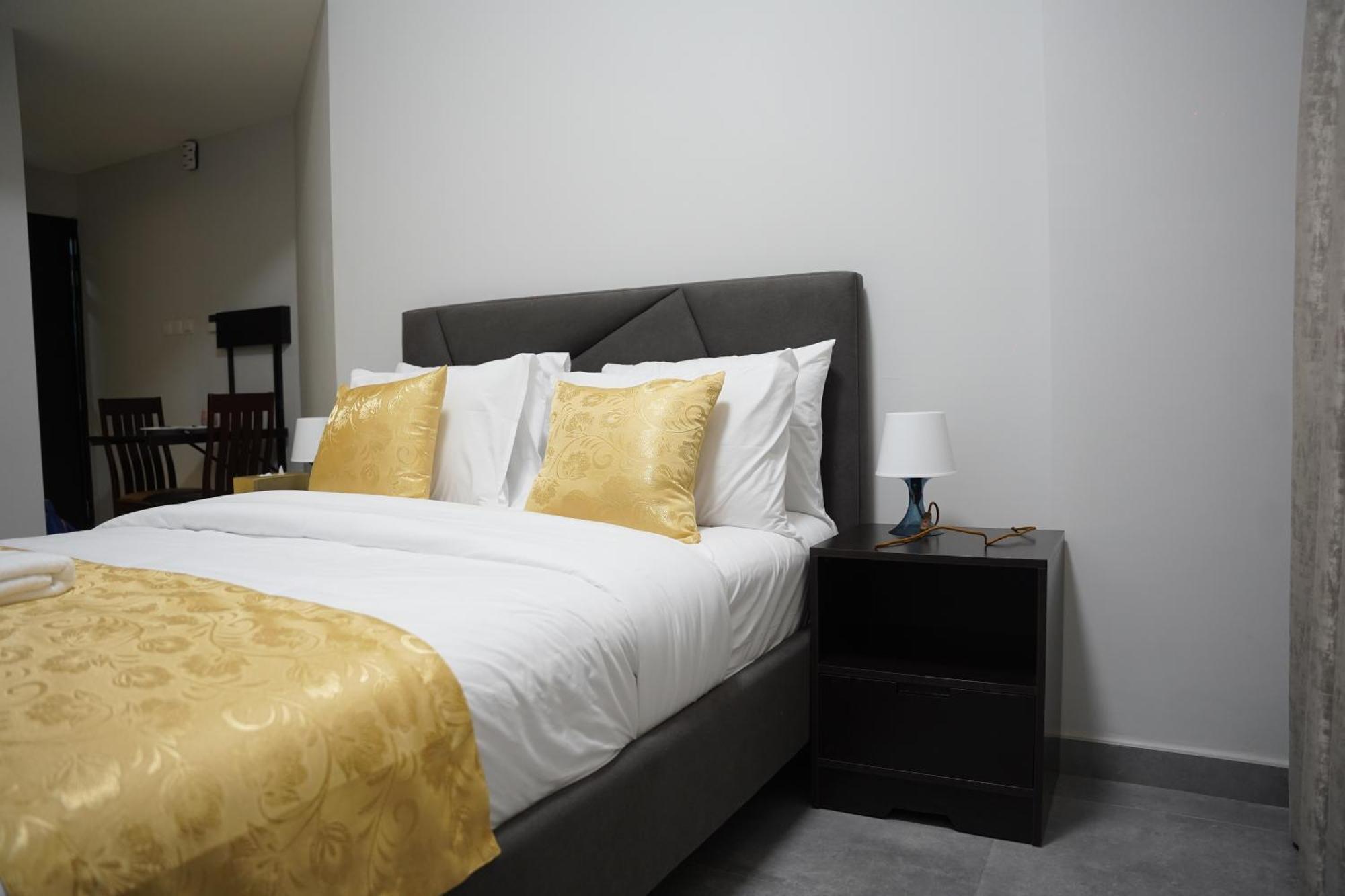 Ista Llc Apartamento Dubai