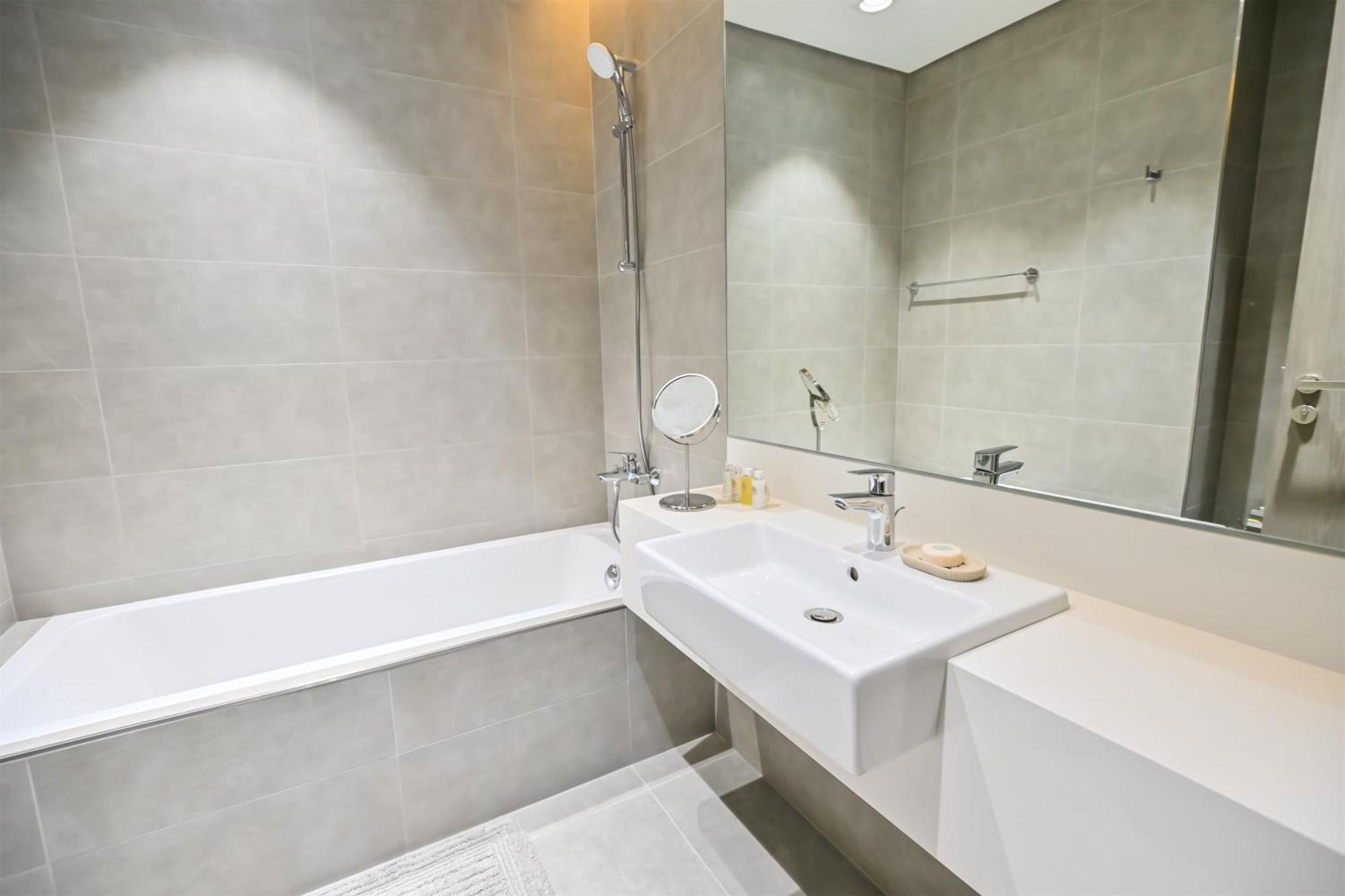 1br Retreat By The Crystal Lagoon In District One Meydan * Dubaï