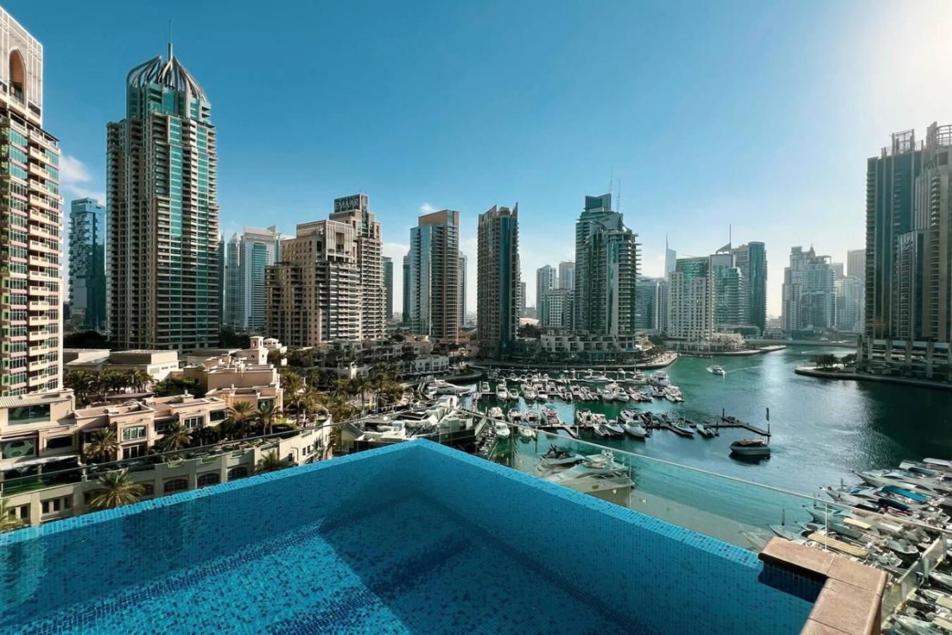 High Floor Marina Gate 1 Bdr Flat Only * Dubaï