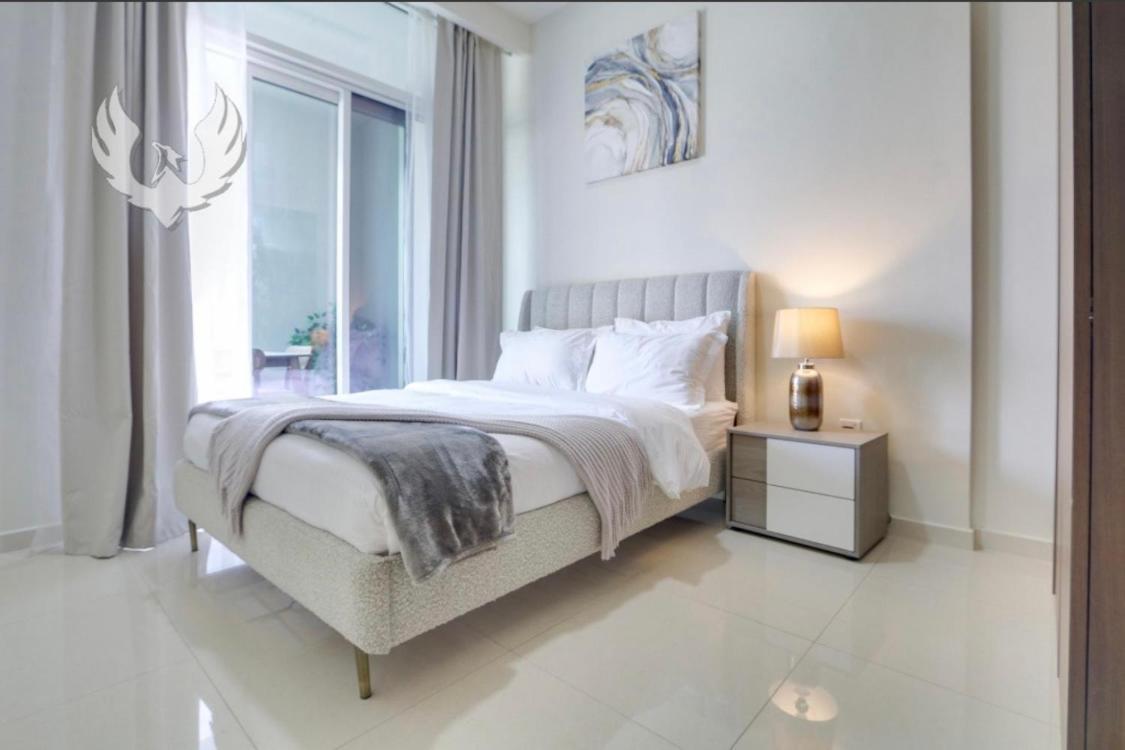 Luxury Skyline Burj Khalifa Apartment *