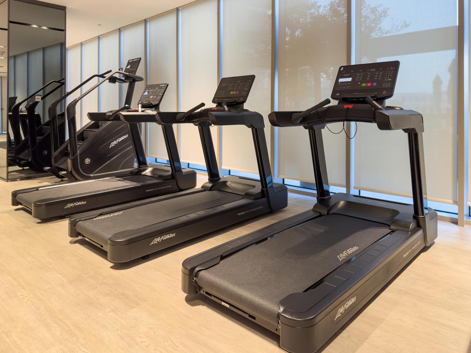 Appartamento Grandeur 2 Bedroom I Burj Khalifa & Fountain Views I Free Parking, Gym, Pool, Wi-fi & Ps5 I By Skyline Serenity Dubai