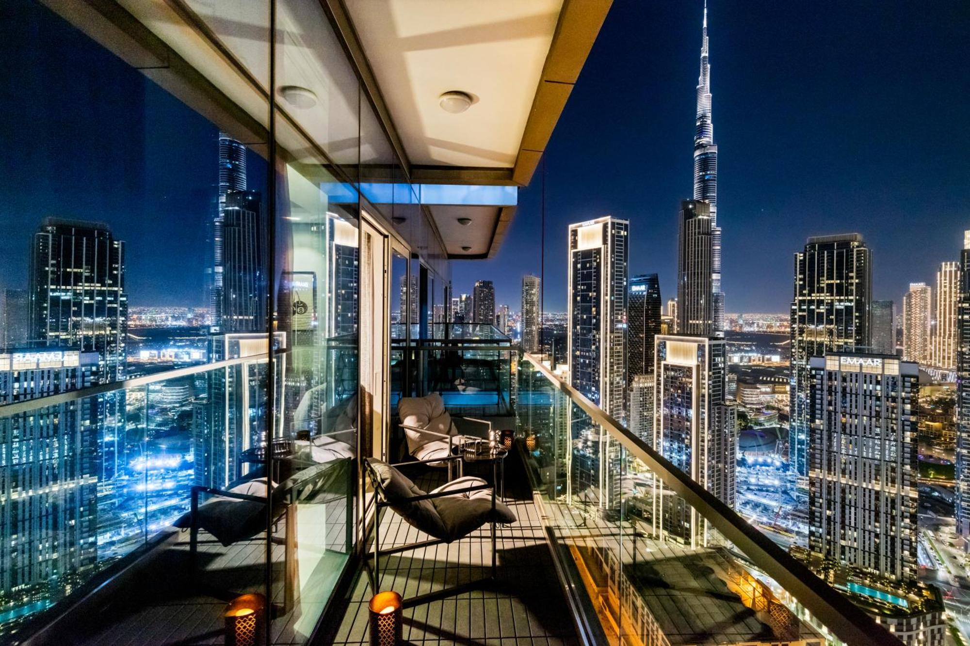 Sky-high 2br - Infinity Pool & Burj Khalifa Views