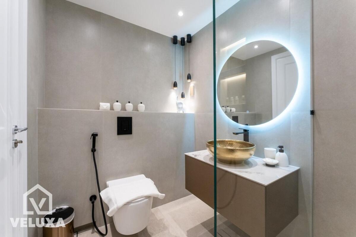 Veluxa-luxe 2bed 2 Min Walk To Mall *