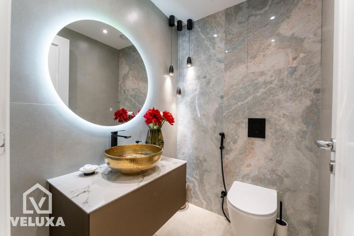 Veluxa-luxe 2bed 2 Min Walk To Mall Dubaï