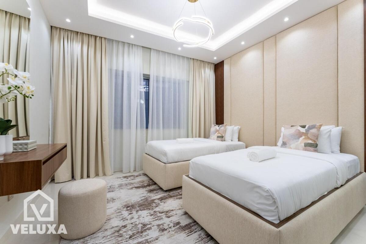 Veluxa-luxe 2bed 2 Min Walk To Mall