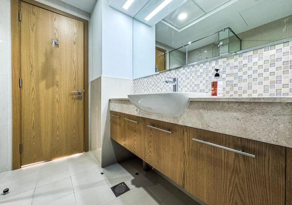 Dreamshoma-1b Spacious Appartement *