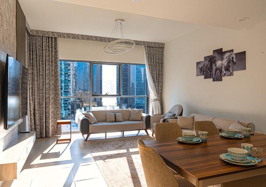 Dreamshoma-1b Spacious Appartement