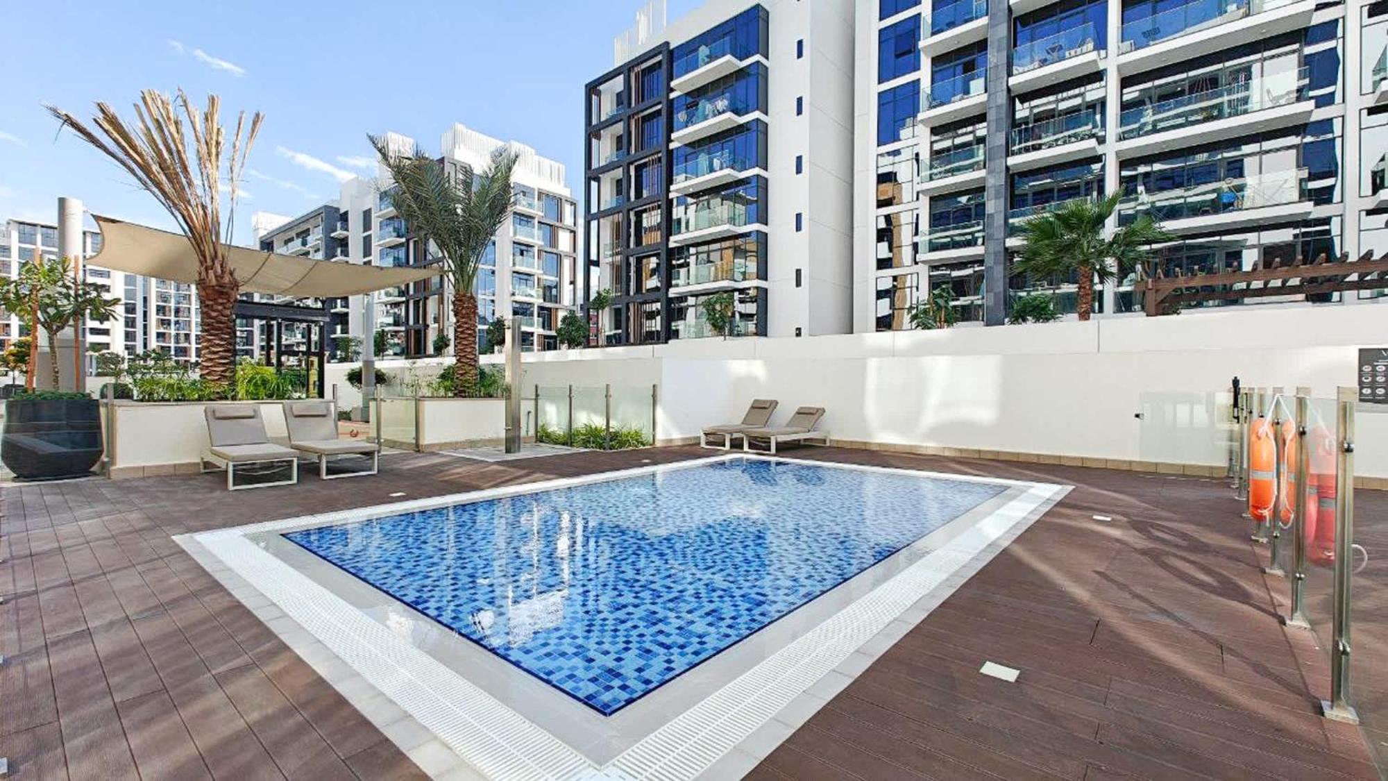1 Bedroom And A Marvelous Flat In Azizi Riviera 26 Dubaï