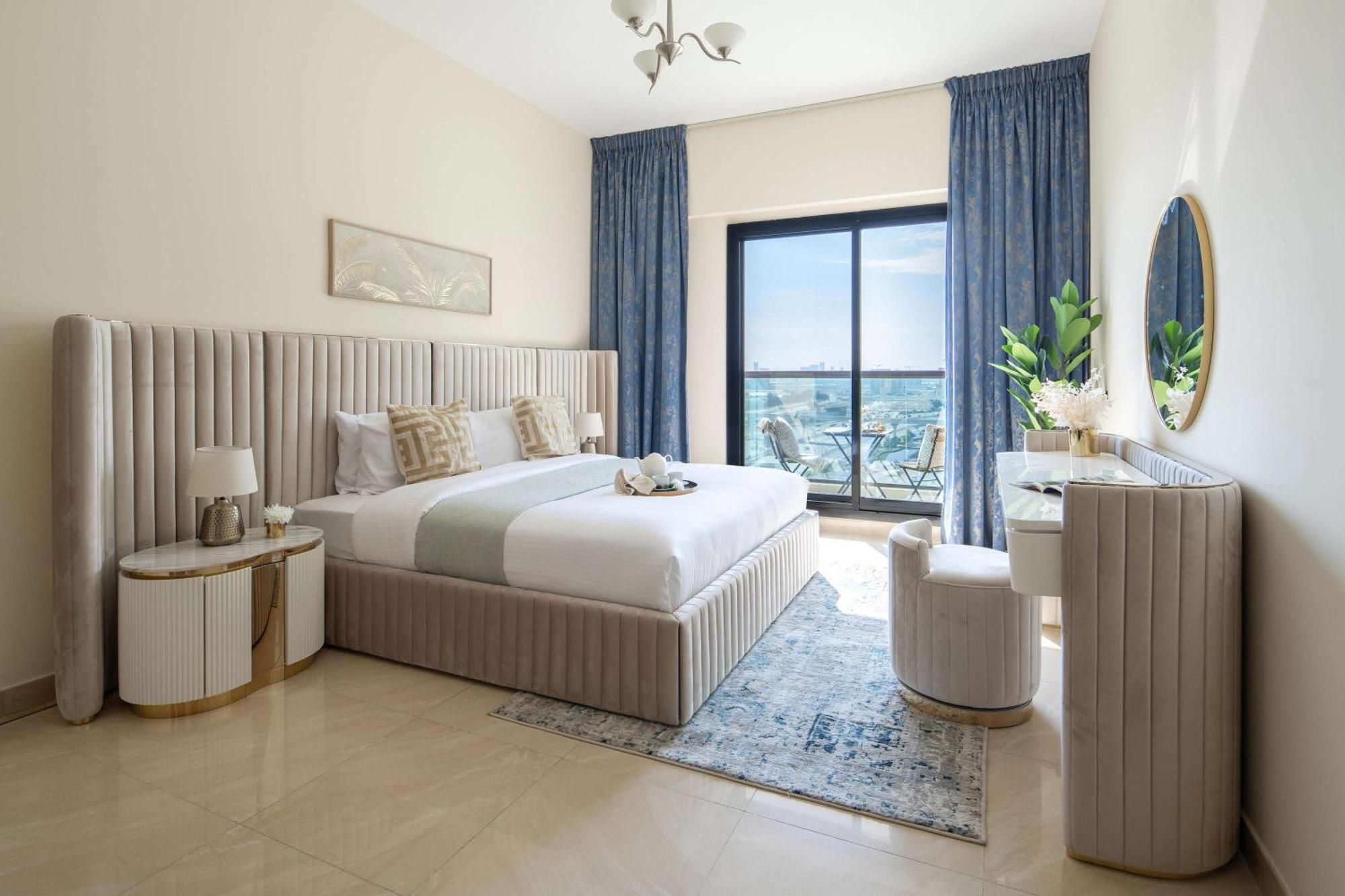 Frank Porter - Riah Tower Dubaï