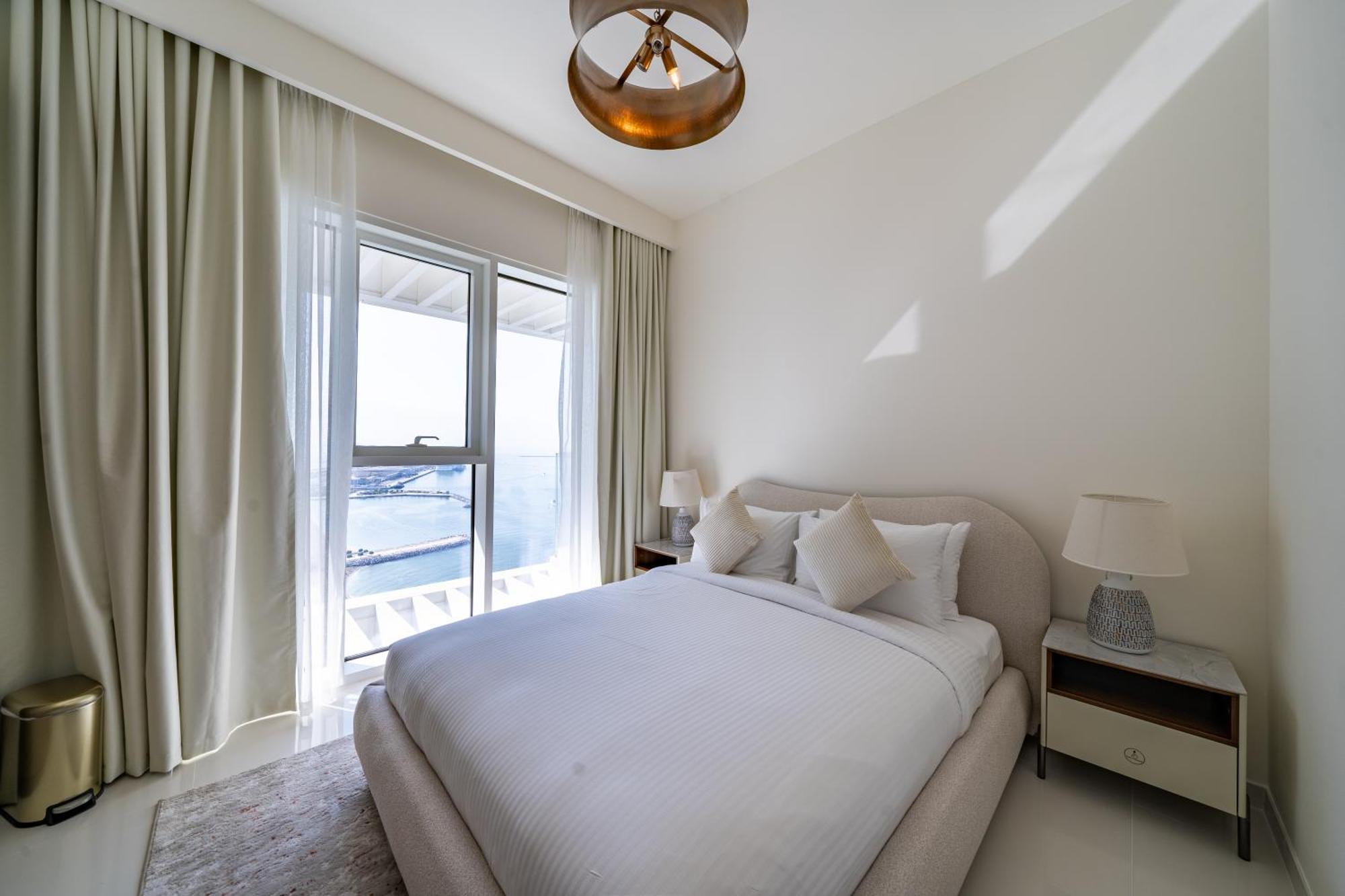 Homes Beyond Newly Furnished 2br With Access Appartement